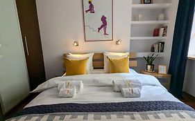 Bella Luna Luxury Suites - Spacious 1Br In Old Town